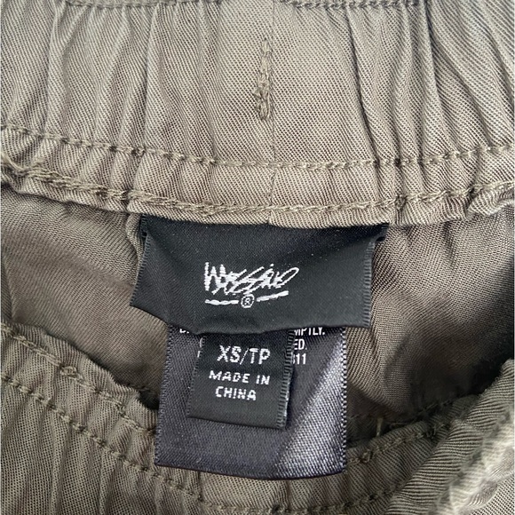 Green Formal Cargo Pants - Picture 2 of 4